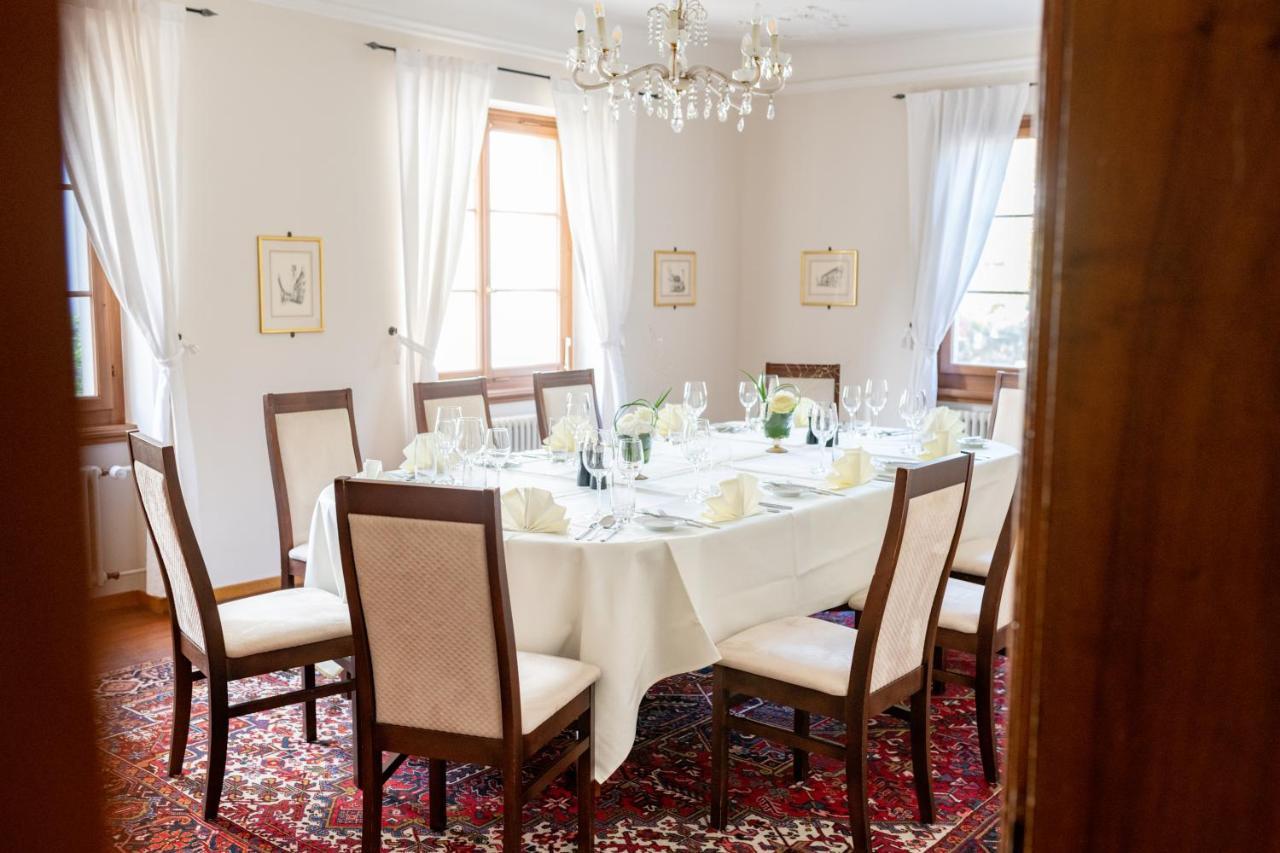 Hotel Zum Goldenen Kreuz Frauenfeld Bagian luar foto